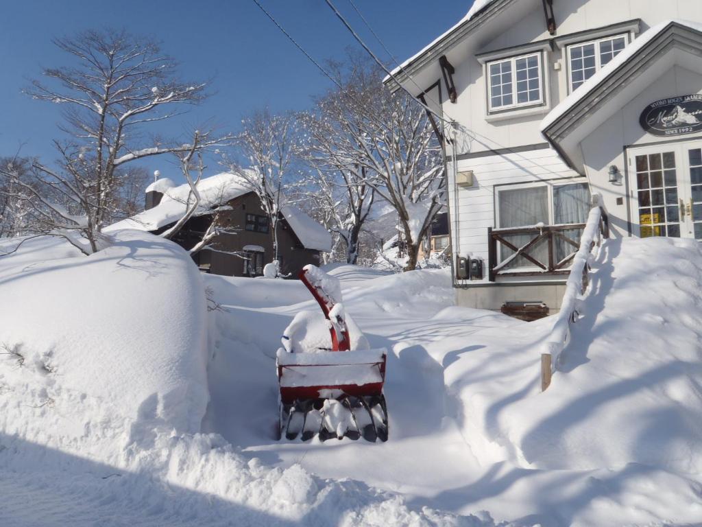 Mont Cervin Myoko Hotel Exterior photo