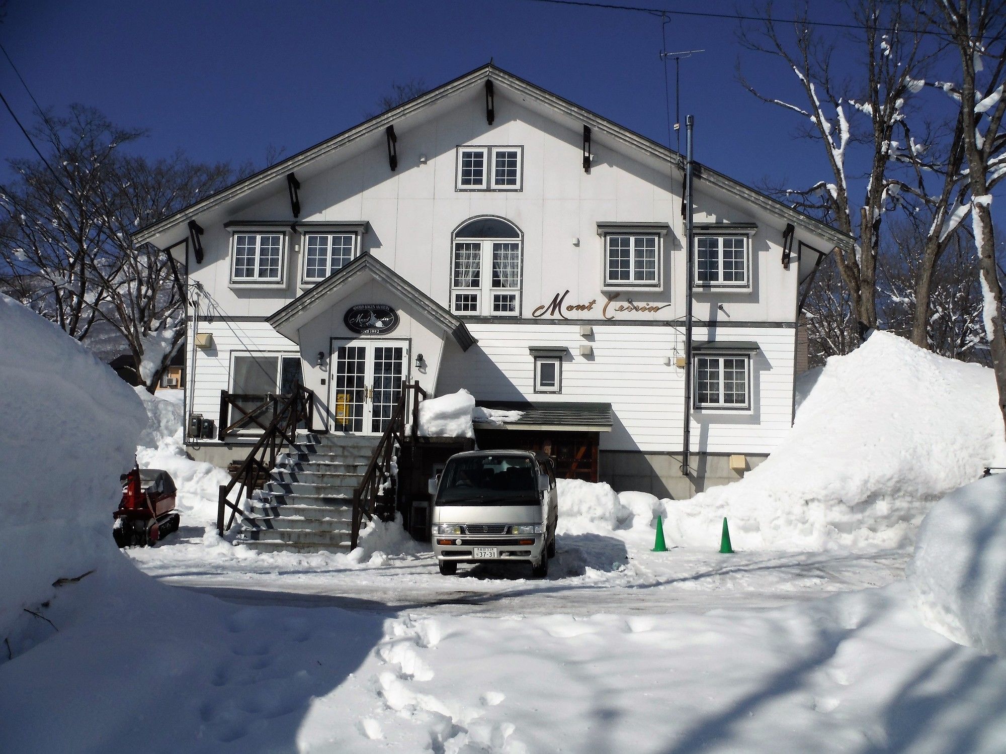 Mont Cervin Myoko Hotel Exterior photo